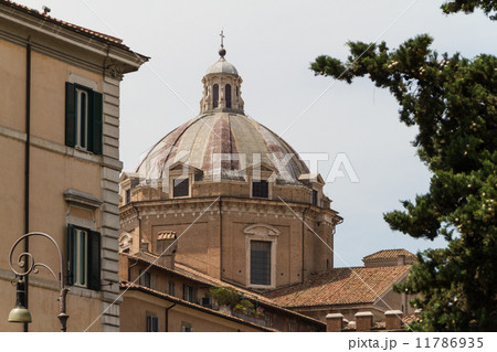Great church in center of Rome, Italy. Great church in center of Rome, Italy. 11786935