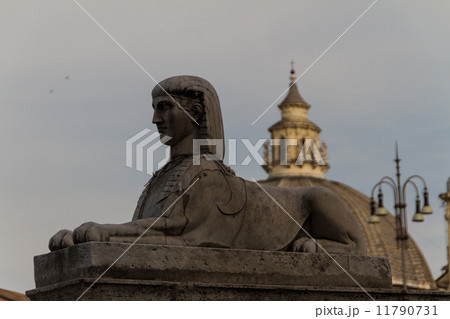 Piazza del Popolo in Rome 11790731