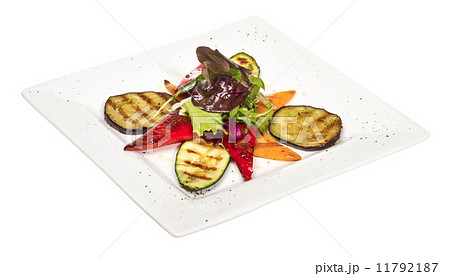 ピーマン ヘルシー の写真・イラスト素材 1 ページ ...