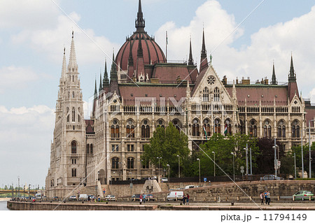 Budapest, the building of the Parliament (Hungary) 11794149