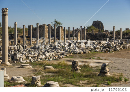 Ruins in Side Ruins in Side 11796108