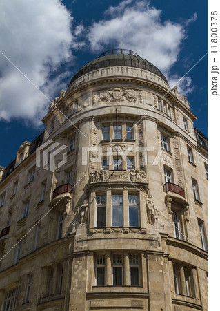 typical buildings 19th-century in Buda Castle district of Budape typical buildings 19th-century in Buda Castle district of Budape 11800378