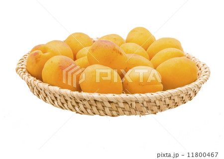 Yellow ripe apricots 11800467
