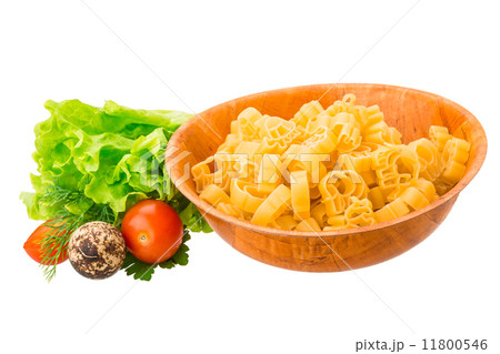 Raw pasta 11800546