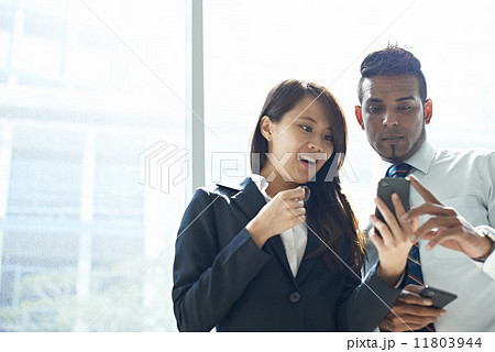 Chat by the Window 11803944