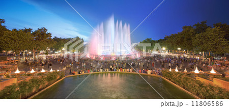 night view of Magic Fountain in Barcelona 11806586