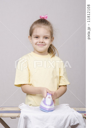 girl housewife like ironed linen girl housewife like ironed linen 11812108