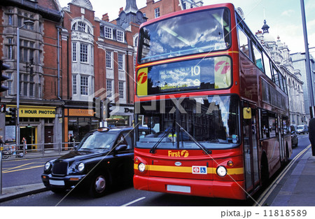 ロンドン　二階バス 11818589