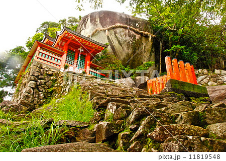 神倉山 山頂の「ゴトビキ岩」(神倉神社/和歌山県新宮市神倉) 神倉山 山頂の「ゴトビキ岩」(神倉神社/和歌山県新宮市神倉) 11819548