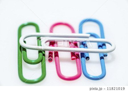 painted paper-clips 11821019