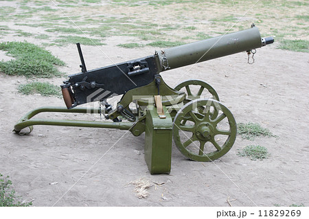 Maxim gun 11829269