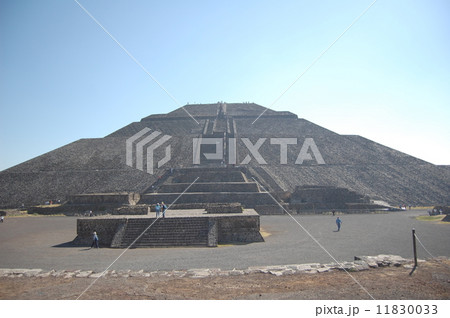 テオティワカン　太陽のピラミッド 11830033