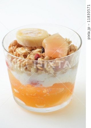 グラノーラ 11830571