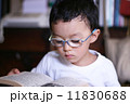 読書　子供　４歳 11830688