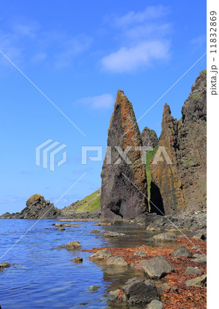 礼文島・地蔵岩 11832869