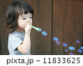 しゃぼん玉　女の子　２歳 11833625