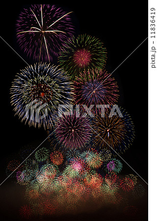 夏の花火大会 花火の写真素材 夏の花火大会 花火の写真素材 11836419