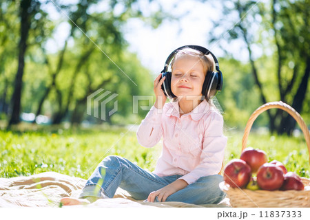 Kid relaxing in park 11837333