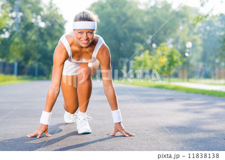 Athlete at start Athlete at start 11838138