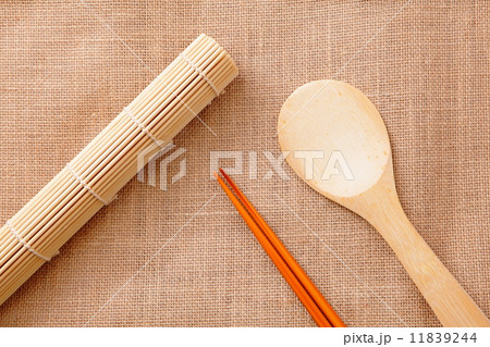 chinese wood tableware 11839244