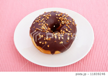 sweet donut with chocolate and peanut 11839246