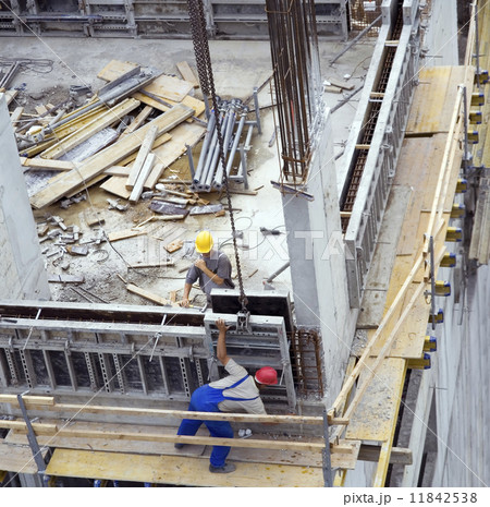 Construction workers 11842538