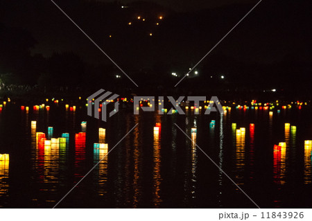 広沢池の灯籠流し 11843926