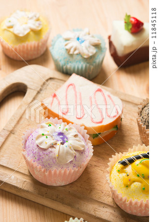 cupcakes with food backgrounds cupcakes with food backgrounds 11845118