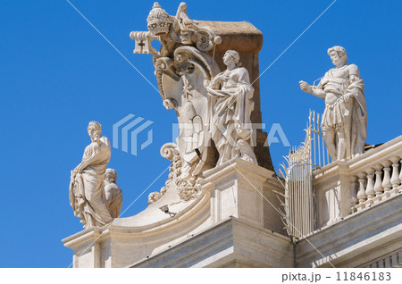 Statues on the roof of St. Peter Cathedral in Vatican 11846183