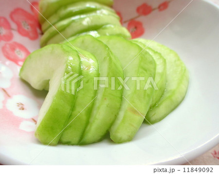 青瓜の手作りの漬け物 11849092
