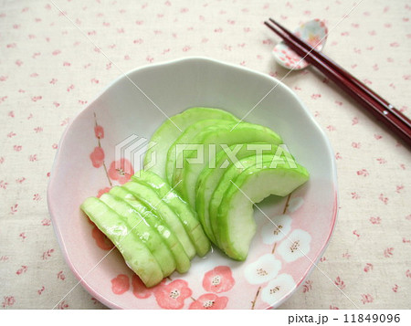 青瓜の手作りの漬け物 青瓜の手作りの漬け物 11849096