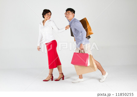 Couple Shopping 11850255
