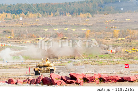 Attack of T90S tank 11852365