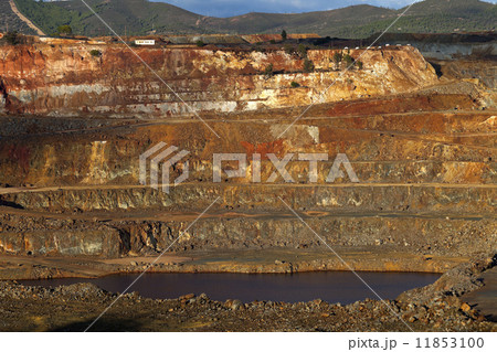 Open pit copper mine 11853100