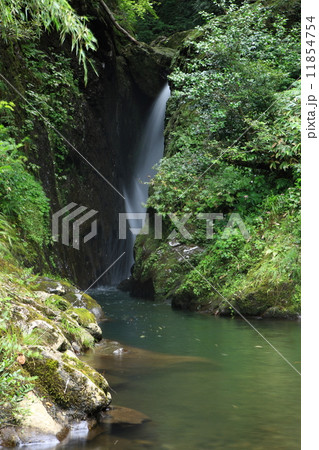 八重滝の滝尻滝 11854754