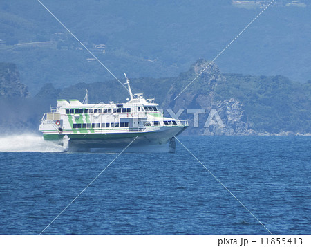 疾走するジェットフォイル 11855413