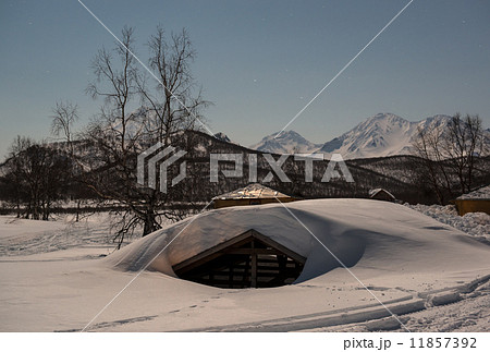 Nalychevo Nature Park at night. Kamchatka Nalychevo Nature Park at night. Kamchatka 11857392