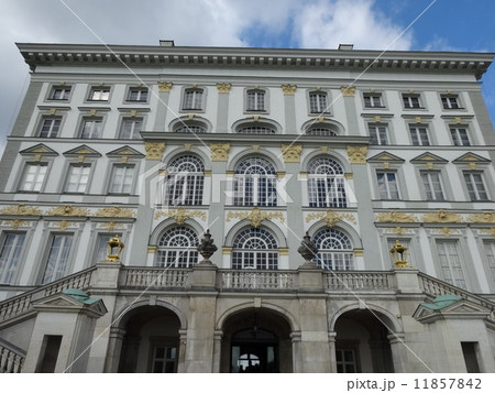 ニンフェンブルク城 11857842