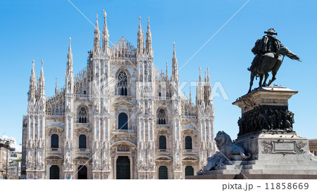 イタリア ミラノのドゥオーモ 大聖堂4 イタリア ミラノのドゥオーモ 大聖堂4 11858669