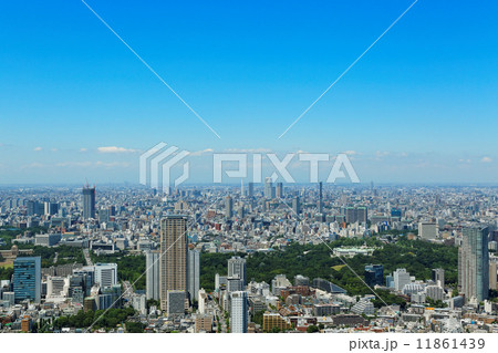 六本木ヒルズより青空が広がる池袋方面を臨む 11861439