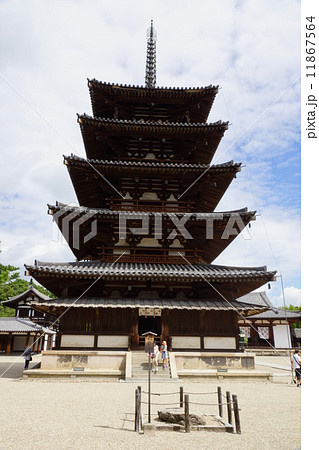 法隆寺五重塔正面の写真素材 [11867564] - PIXTA