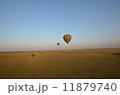 サバンナに浮かぶ気球 11879740