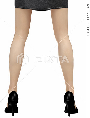 パンプスを履いた女性の美脚 後ろ姿のイラスト素材