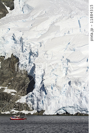 Antarctica - Beautiful Scenery Antarctica - Beautiful Scenery 11884315