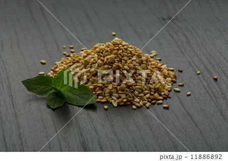 Sesame seeds Sesame seeds 11886892