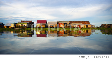 Floating Village 11891731