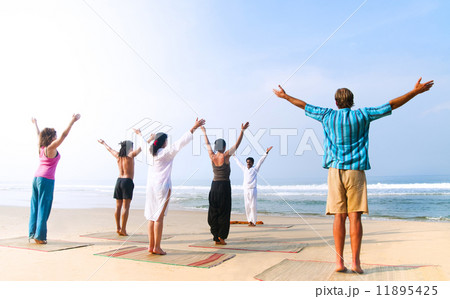 Yoga Class By The Beach Yoga Class By The Beach 11895425