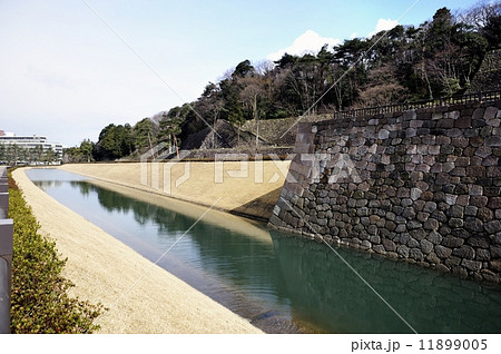 金沢城　いもり堀 11899005
