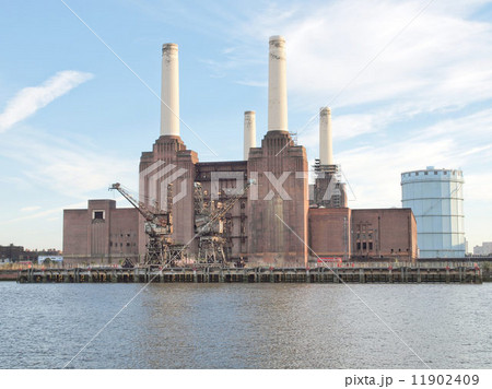 Battersea Powerstation London 11902409