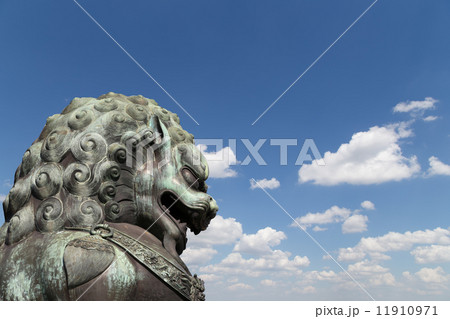 Bronze Guardian Lion Statue in the Forbidden City, Beijing, China Bronze Guardian Lion Statue in the Forbidden City, Beijing, China 11910971